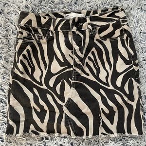 Zara high waisted zebra print skirt
